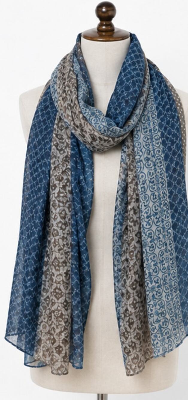 Laura Sorrento Blue Taupe Printed Scarf 36 x 72 NWT Italian Boutique